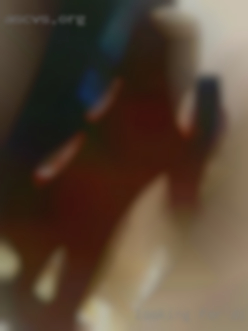 Looking for discreet mature female swingers meet up.